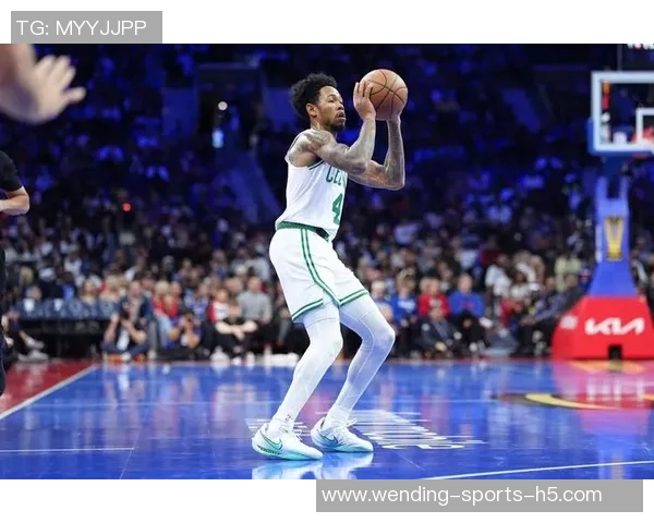 安芬尼西蒙斯回忆与利拉德CJ搭档经历助力普理查德磨合提升